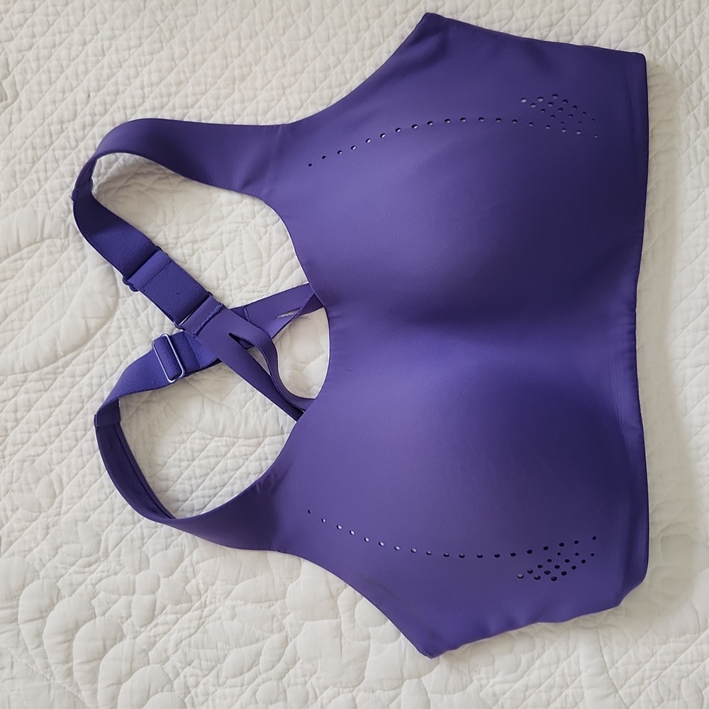 Lululemon Sports bra 34DDD